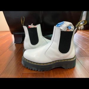 Brand new dr martens white Chelsea platforms 2976